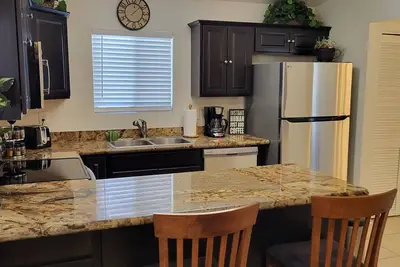 Image de Charming 2bd / 1 Ba farmhouse on 2. 5 acres w/mountain views in fabulous Glendale