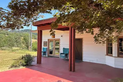 Image de Charming Historic Apartment Cottage at  Ridgewood Ranch