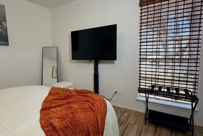 Image de Austin Getaway - Barton Creek, Downtown, Airport, Natural Springs Pool