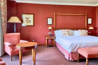 Image de Inviting Room for Leisure Stays Near Historical Ávila – 3 Miles
