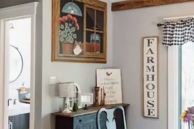 Image de Historical and Spacious Shabby Cabin Retreat! Modern Amenities