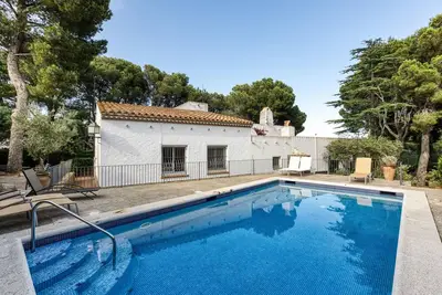 Image de Villa 'Sant Genís' avec vue sur la mer, piscine privée et Wi-Fi