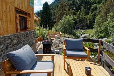 Image de Chalet de charme 3★ avec jardin privatif au cœur du Mercantour