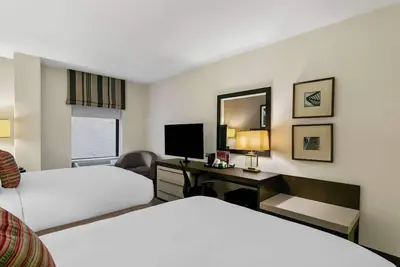 Image de 4 Pet-Friendly Rooms | Near Baltimore Museum of Art and National Aquarium