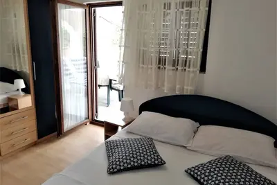 Image de Appartement de deux chambres avec la terrasse Vir - Lozice, Vir (A-21047-a)