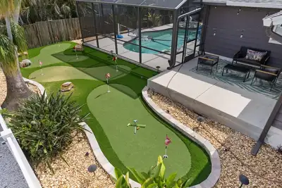 Image de 4 Br Sleeps 10 • Pool • Putt Putt • Dog Friendly