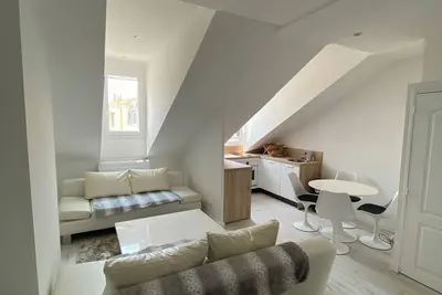 Image de 2 pièces au cœur de Cannes