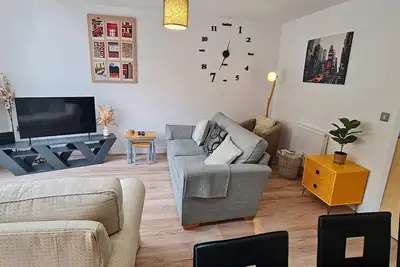 Image de Large 4Bedroom 4Bathroom Townhouse by Coop Live Arena