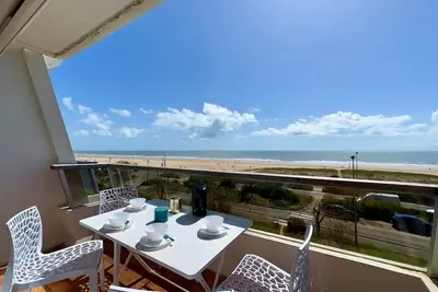 Image de Studio fonctionnel 4 pers. avec accès direct plage