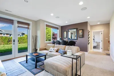 Image de 2br Hideaway: Bar Vibes, Game & Lego Joy @Bellevue