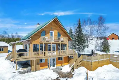 Image de Spa, Billard, Vue sur la Montagne | Martine-54