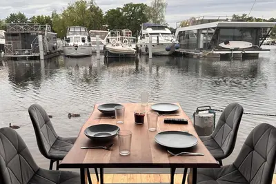 Image de Houseboat with sauna & fireplace - pure relaxation on the water surrounded by nature