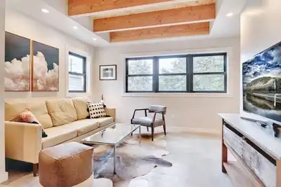 Image de The Hygge Haven | Sleeps 4 | Convenient Location