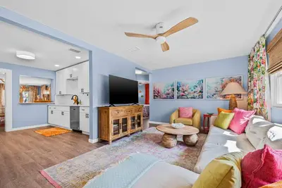 Image de Banyan Key: Coastal Retreat Near Img