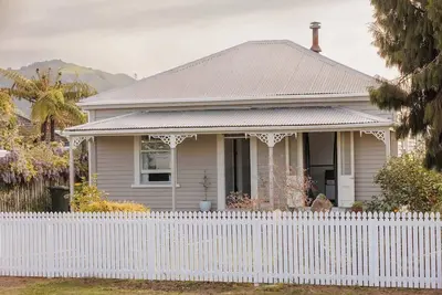 Image de Beautifully restored Village Villa retreat