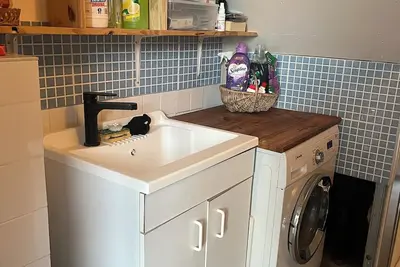 Image de Maison claire, spacieuse avec jardin, proche commodités et mer.