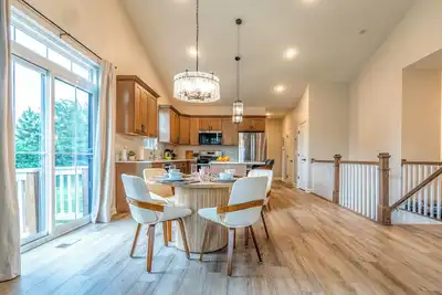 Image de Modern Ranch home, Pet Friendly, No Stairs. Great for visiting family.