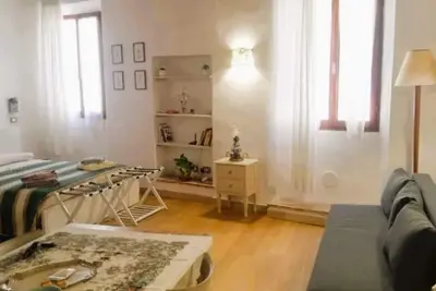 Image de \"Lovely Home\" Cozy apartment in the heart of Buonconvento with Wi Fi