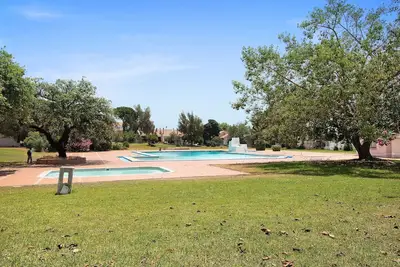 Image de Appartement 'The Oura Stay' avec vue sur la mer, Wi-Fi et climatisation