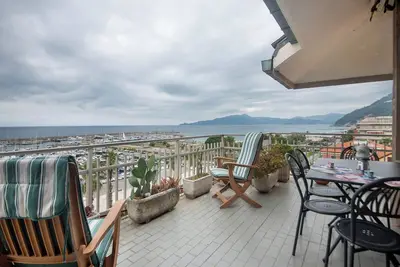 Image de Appartement \"Breathtaking View\" avec vue sur la mer, terrasse privée et Wi-Fi