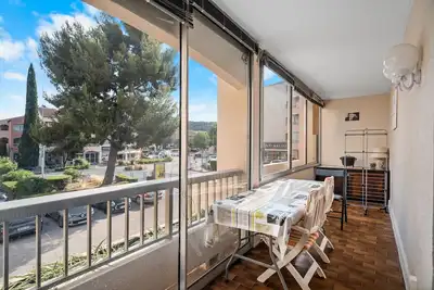 Image de Studio « À 200 m de la plage » avec balcon