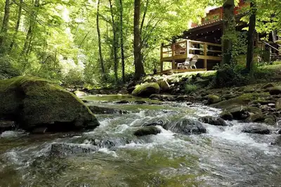 Image de Buffalo Creek Cabin | Hot Tub & Creekfront Escape
