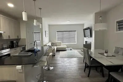 Image de Beautiful 4 bedroom Home