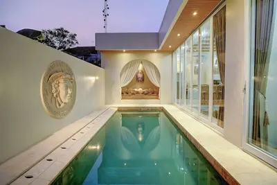 Image de MarblePool - FlowerBath - DayBed - Spa - SunkenLR - Floating Breakfast - Vacanza