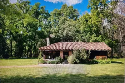 Image de Gite Dans Parc Forestier