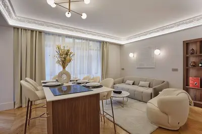 Image de 2 bedroom apartment in 8th arr with aircon