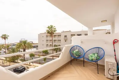 Image de Appartement Confortable avec Terrasse et Piscine à Playa Paraiso