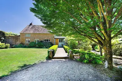 Image de Beautiful Converted Barn in Bruton, Somerset