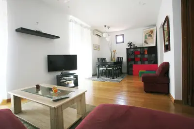 Image de Right in the center of Madrid: Malasaña