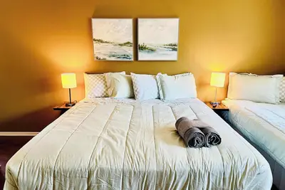 Image de 25 minutes to Tesla/Sleeps 9