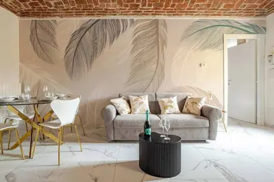 Image de Fanstastic 2bdrm Biella Center!