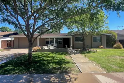 Image de Centrally located Phoenix 4-bedroom with Sparkling Pool.