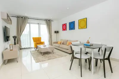Spacious 3-bedroom apartment with WiFi, fitness room in amazing Accra