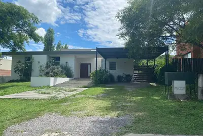 Image de House in Meadows of San Lorenzo - San Lorenzo Chico / Salta