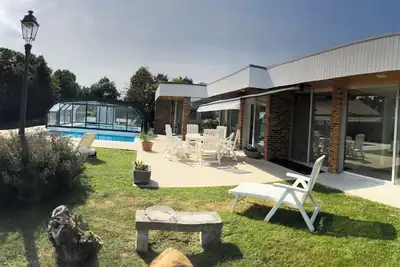 Image de Maison Architecte De 1975 rénovée avec piscines sur 4000 m2 proche Honfleur
