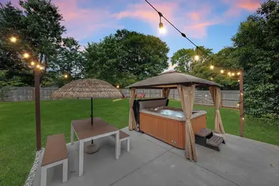 Image de 3b Oasis South End w Htub / Pets Welcome