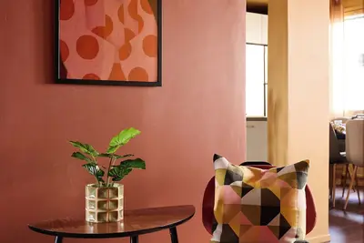 Image de Colorful and modern 3br apartment + free parking 30min from Helsinki