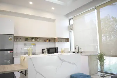 Image de Tropical Luxury 2Bdr Apartment with Garden