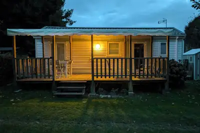 Image de Mobil home proche des plages avec pièce bien être. Possibilité de sorties nature.