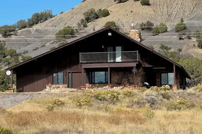 Image de Rustic 4-Bedroom Luxury Retreat - Spectacular White River Valley Views