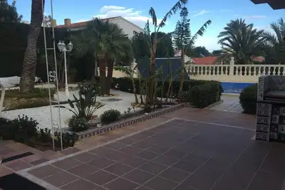 Image de Magnifique chalet avec piscine privée à 10minutes du centre de benidorm