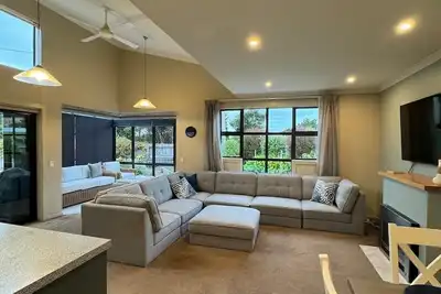 Image de Long Beach Seaside Retreat