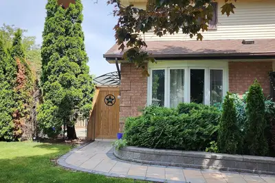 Image de 2-bedroom apartment in fantastic Whitby with Ac, WiFi