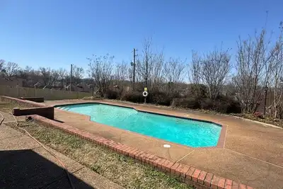 Image de Monthly Stays-Spacious 6br Home with Pool & Game Area