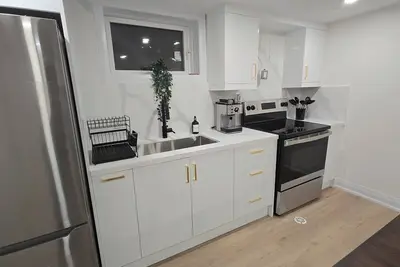 Image de Tranquil Haven Retreat Full home with 7 Bedroom & 3 Bathrooms- 5 Min. from Lake!