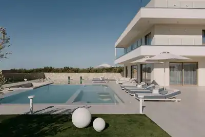 Image de Calòre Villa, Close to Beach, Gym, Sauna & Cinema